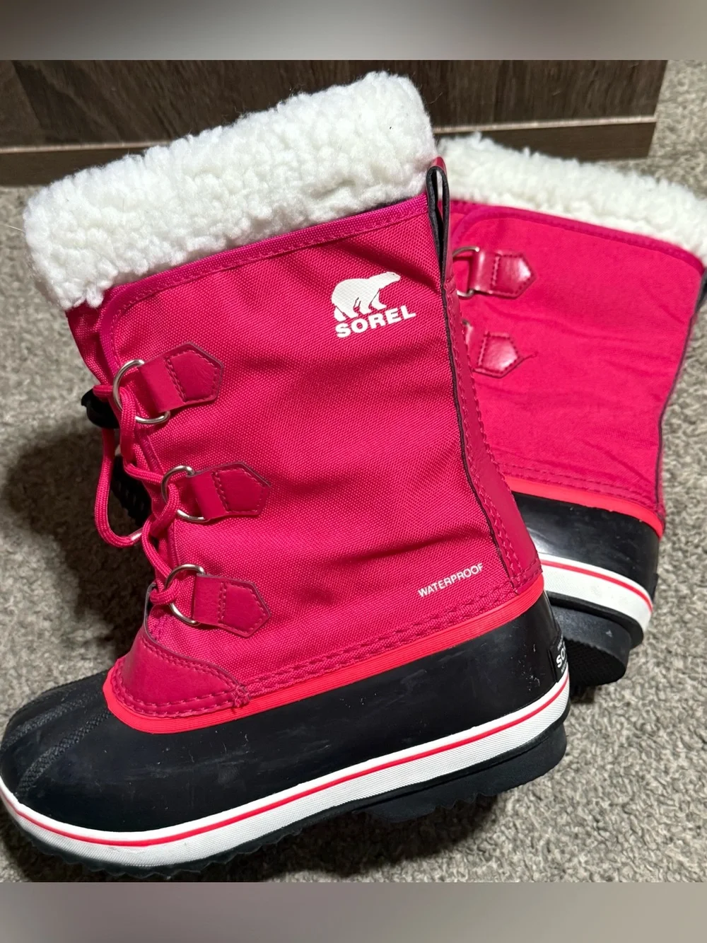Sorel plush black